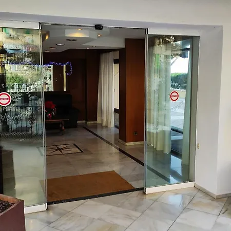 In First Line Apto 4-3 Apartment *